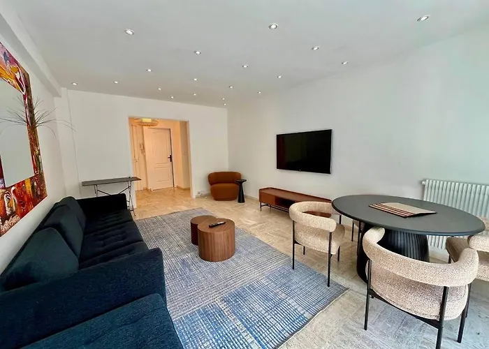 Viva Riviera Large 3 Bedrooms With Balcony